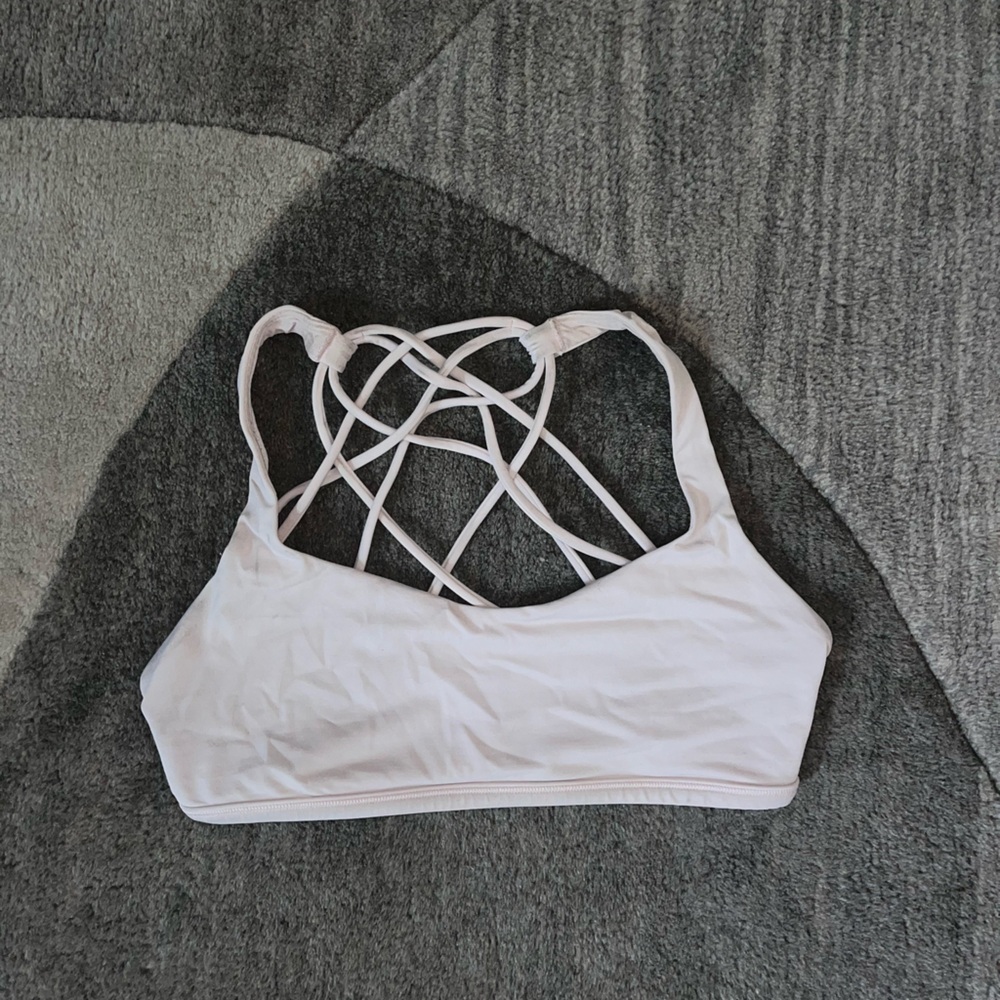 Women’s Lululemon Athletica Free To Be Bra-Blush